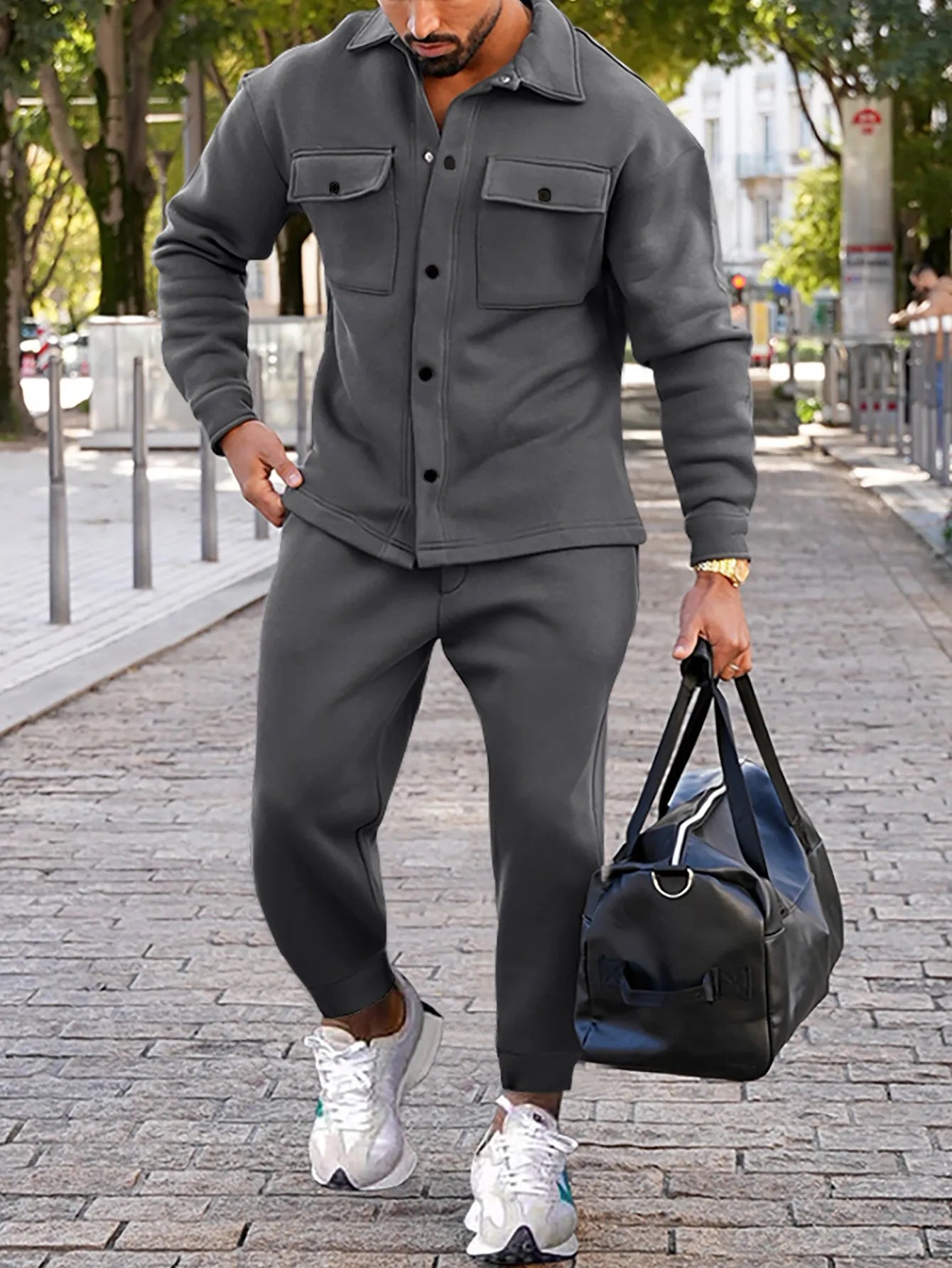 2025 Neues Herren-Herbst-/Winter-Set mit Diamanten besetzten, bestickten einteiligen Doppeltaschen-Einfarbhosen mit langen Ärmeln